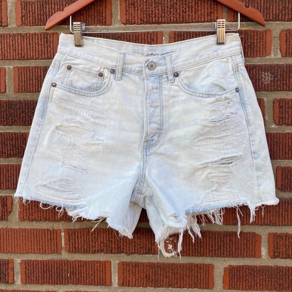 American Eagle Outfitters Pants - American Eagle 90s Boyfriend Shorts